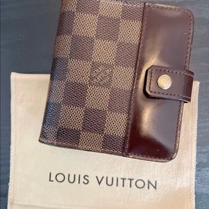 Authentic LOUIS VUITTON Damier Ebene Zipped Compact Wallet, Beautiful Condition